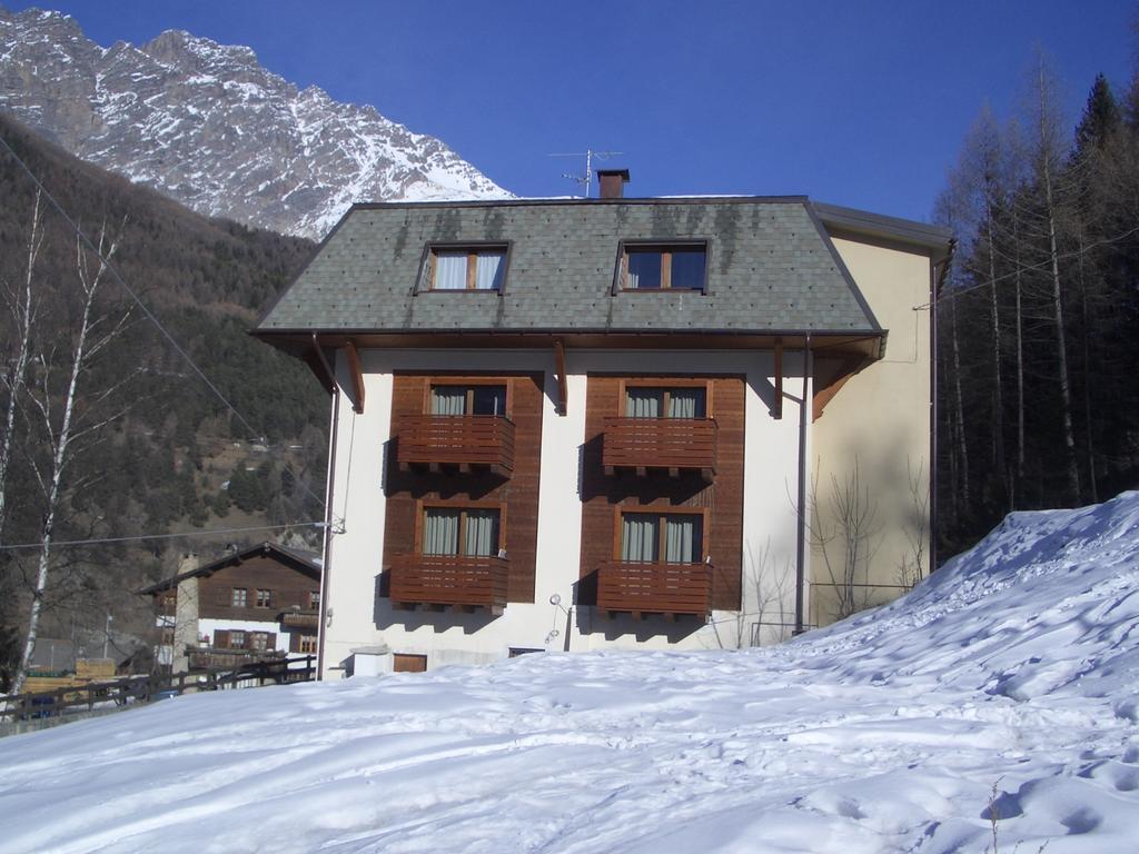 La Villa Feleit บอร์มิโอ ภายนอก รูปภาพ